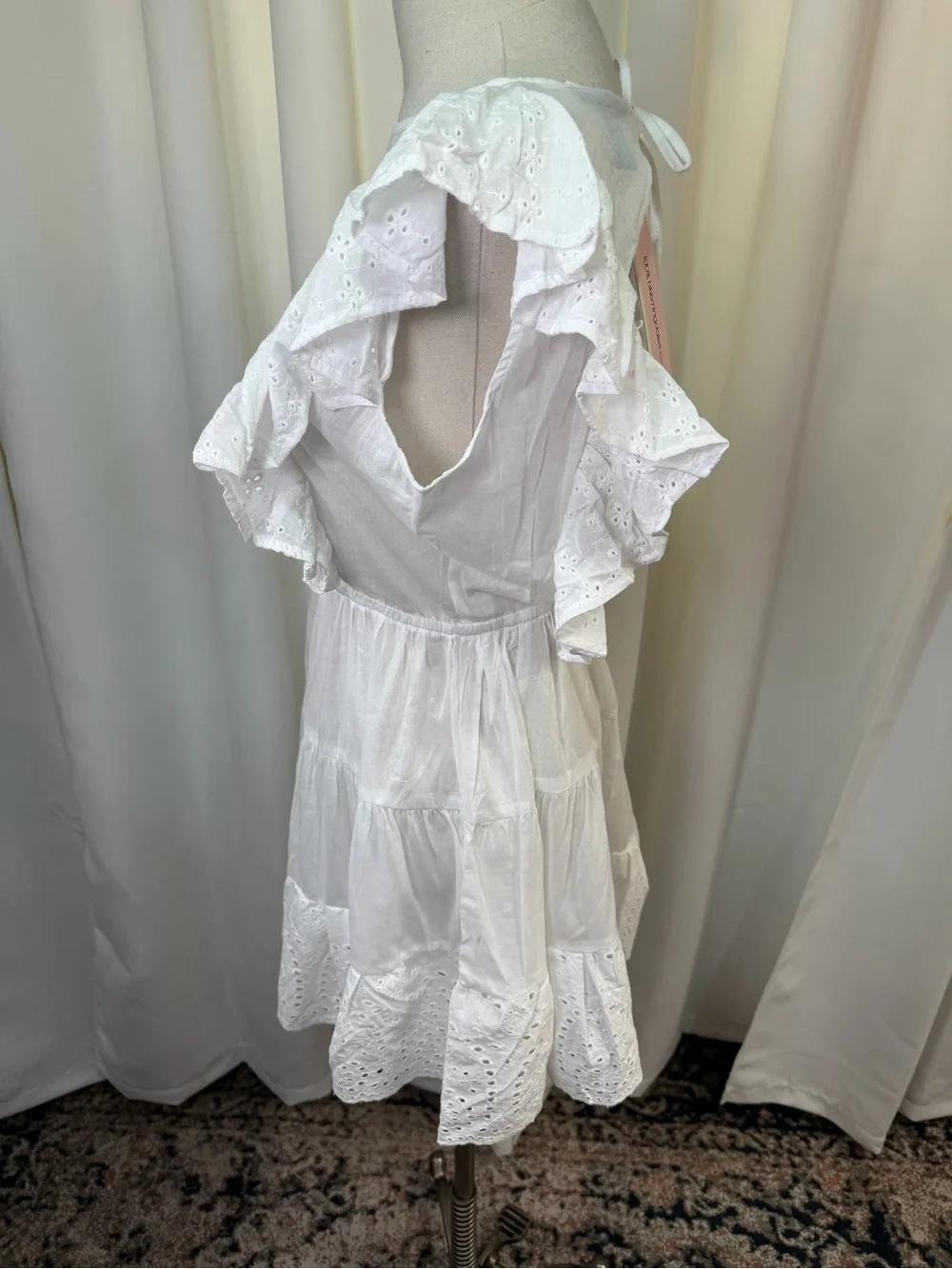 NWT Aqua Swim ‘Eyelet Flutter Swim Coverup Mini Dress’ in White Size Medium
